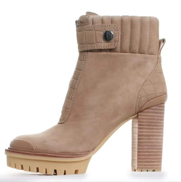 VINCE CAMUTO Everla Croc Embossed Platform Bootie in tortilla #463 - Picture 4 of 8